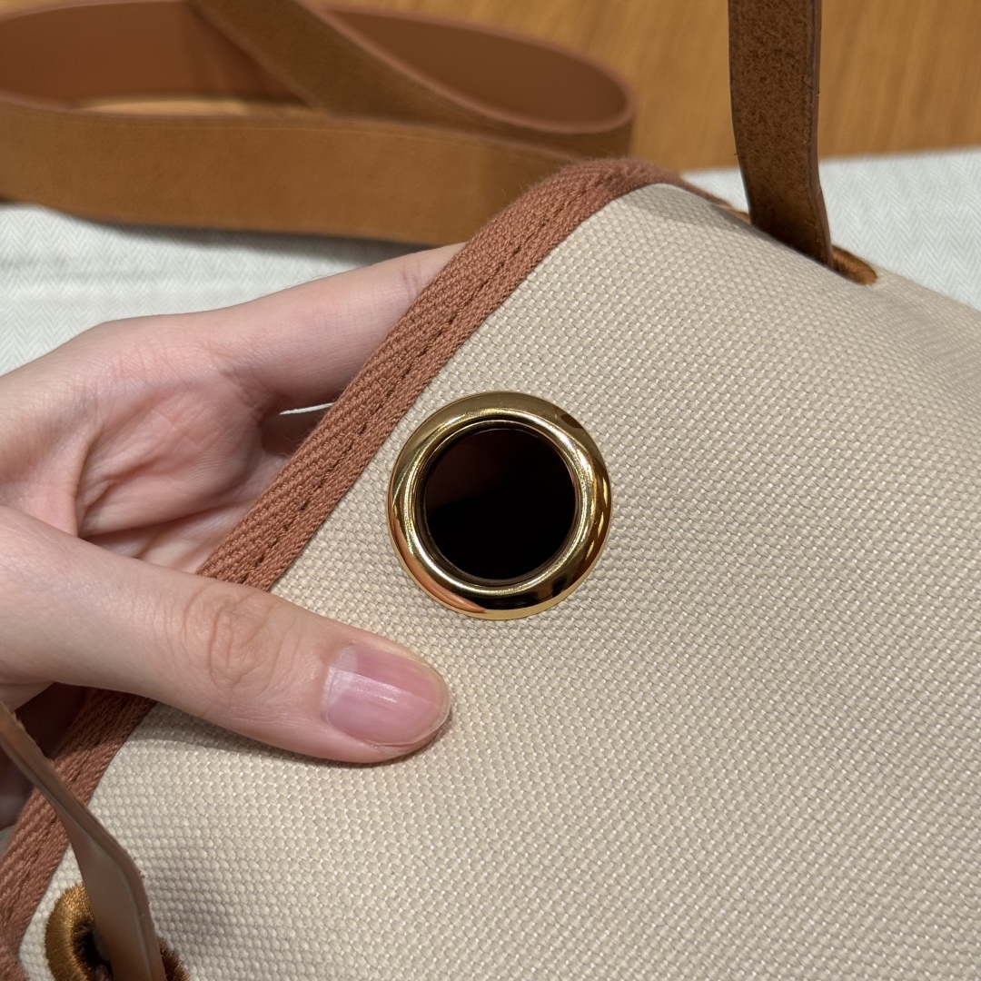 Hermès  Herbag 20 Beton/naturel sable  Canvas and cowhide