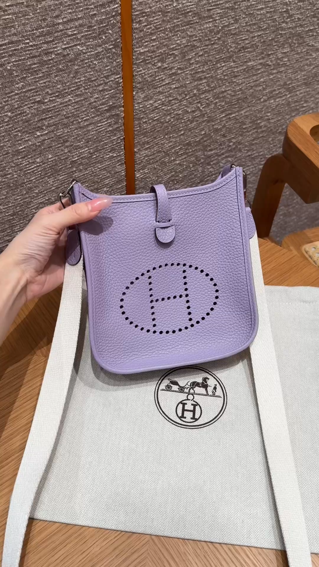 Hermès  Evelyne 16 Glycinc Clemence