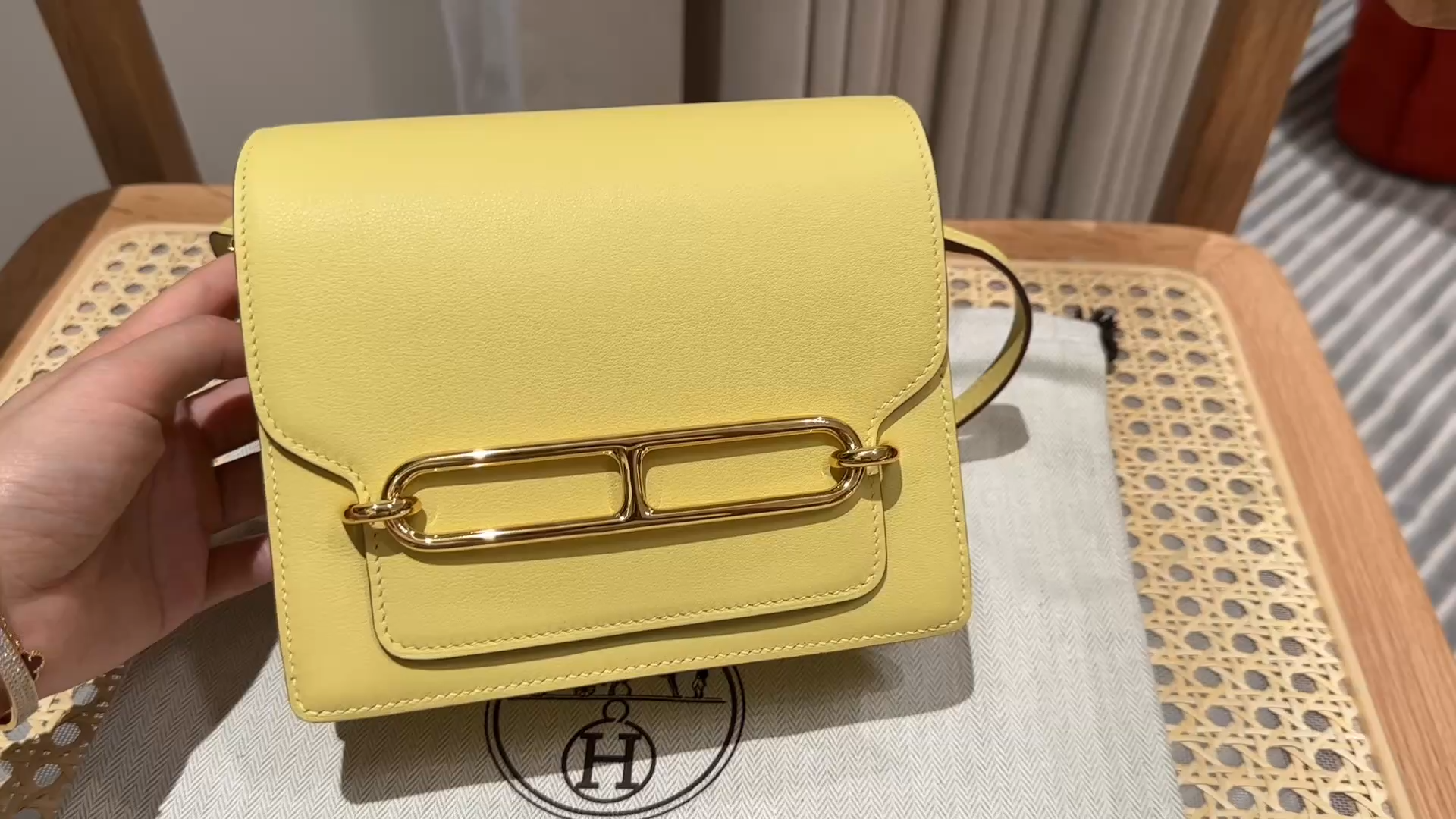Hermès Roulis 19 Jaune Poussin Chever