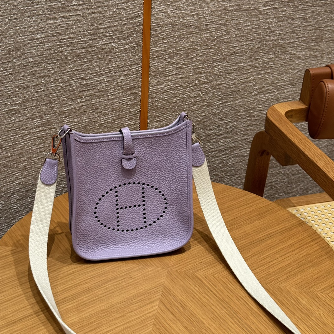 Hermès  Evelyne 16 Glycinc Clemence