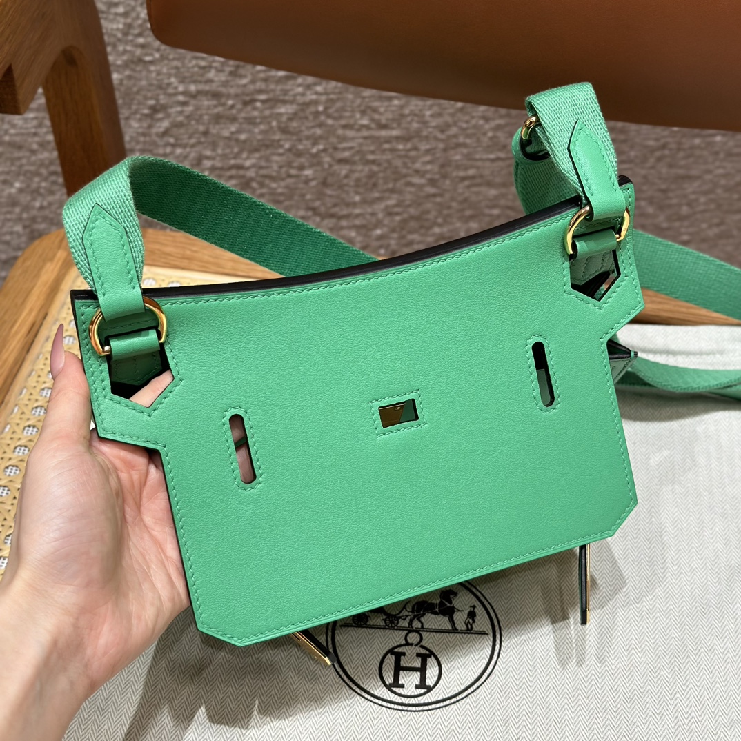 Hermès  Jypsiere 23 Vert comics Swift