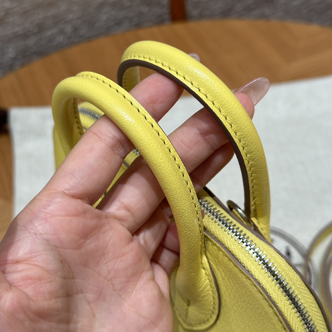 Hermès Bolide 21 Lime  Chever