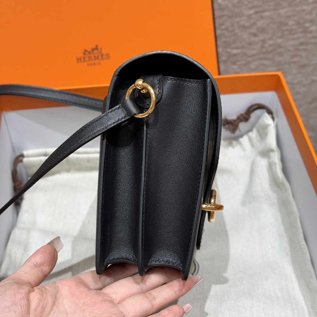 Hermès Roulis 18 Noir Swift