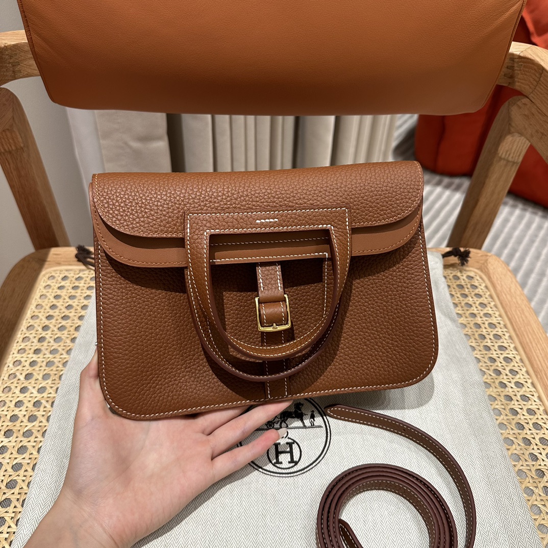 Hermès Halzan 25 Gold Togo