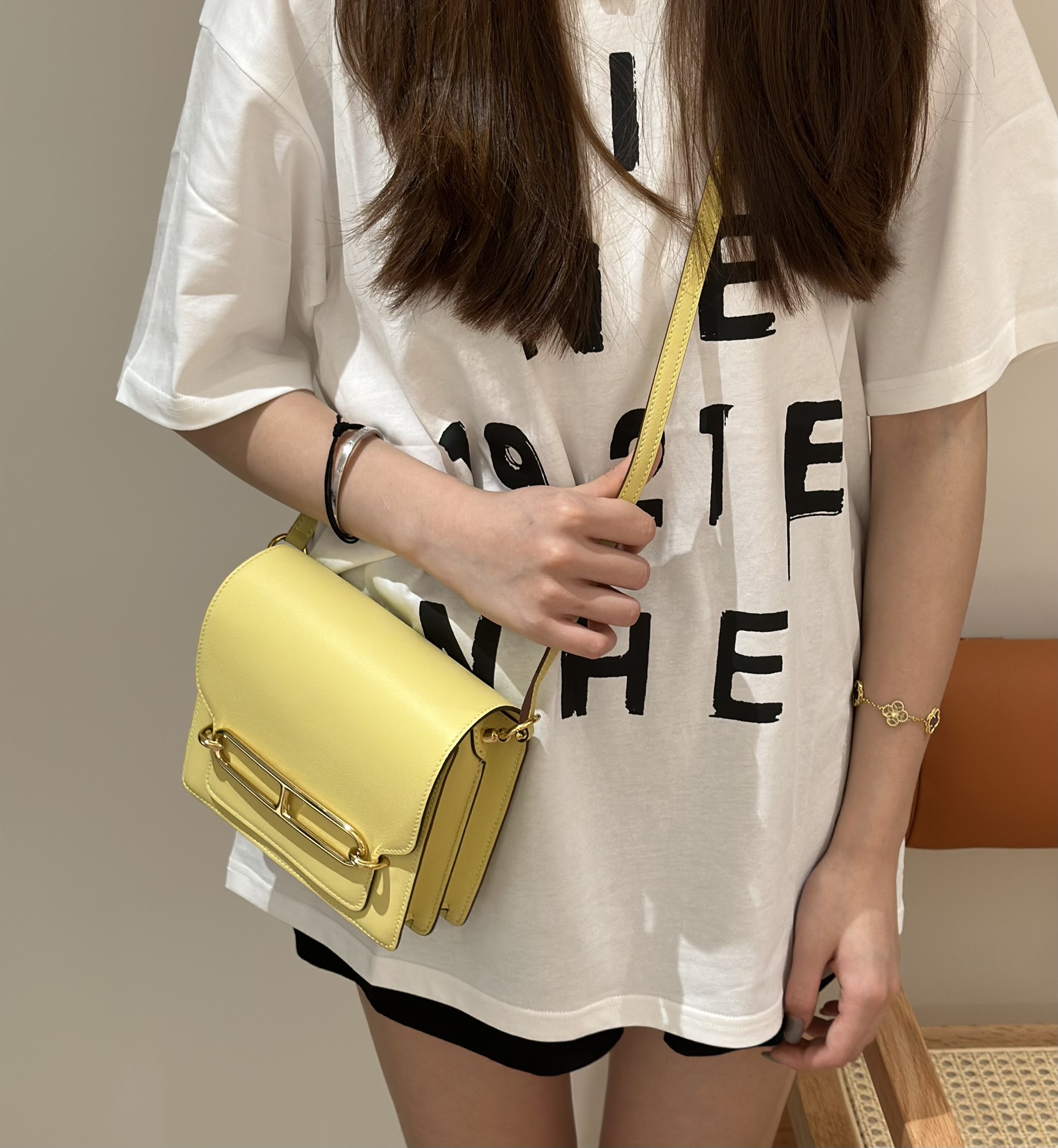 Hermès Roulis 19 Jaune Poussin Chever