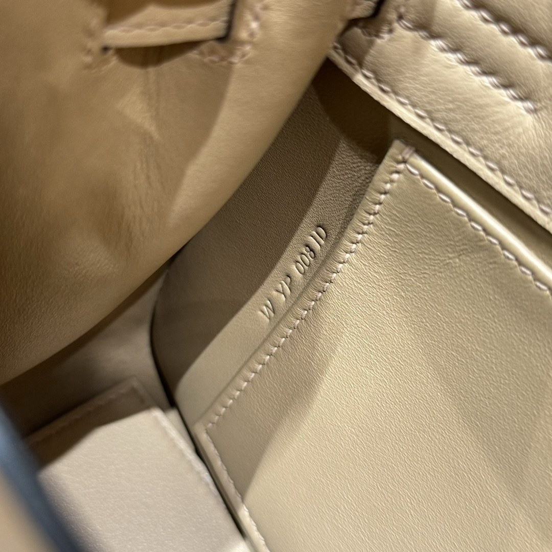 Hermès Kelly danse 22 Chai Swift