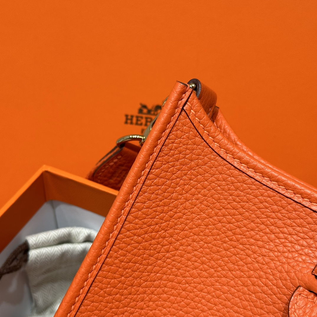 Hermès  Evelyne 16 Feu Clemence