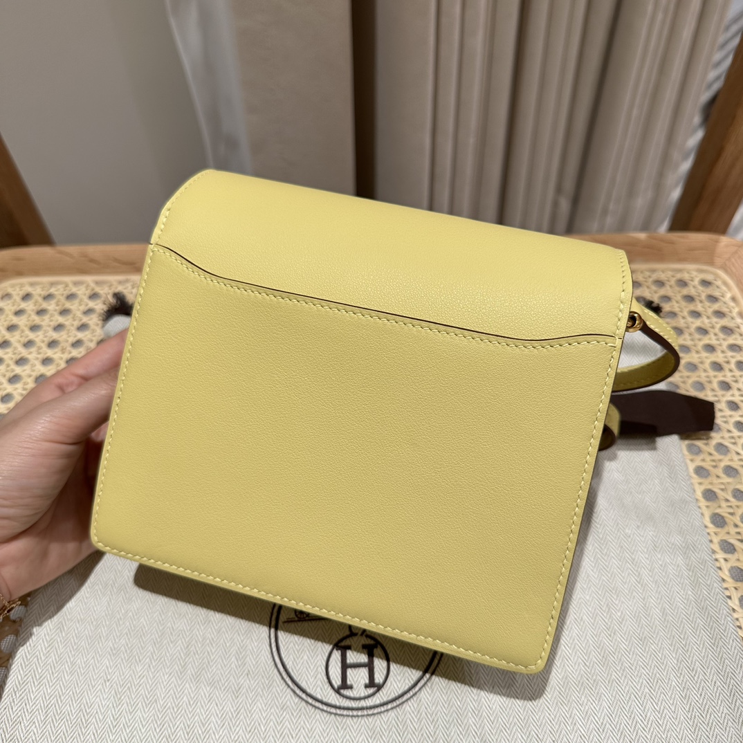 Hermès Roulis 19 Jaune Poussin Chever