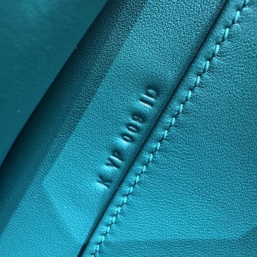 Hermès Kelly danse 22 Blue paon Swift