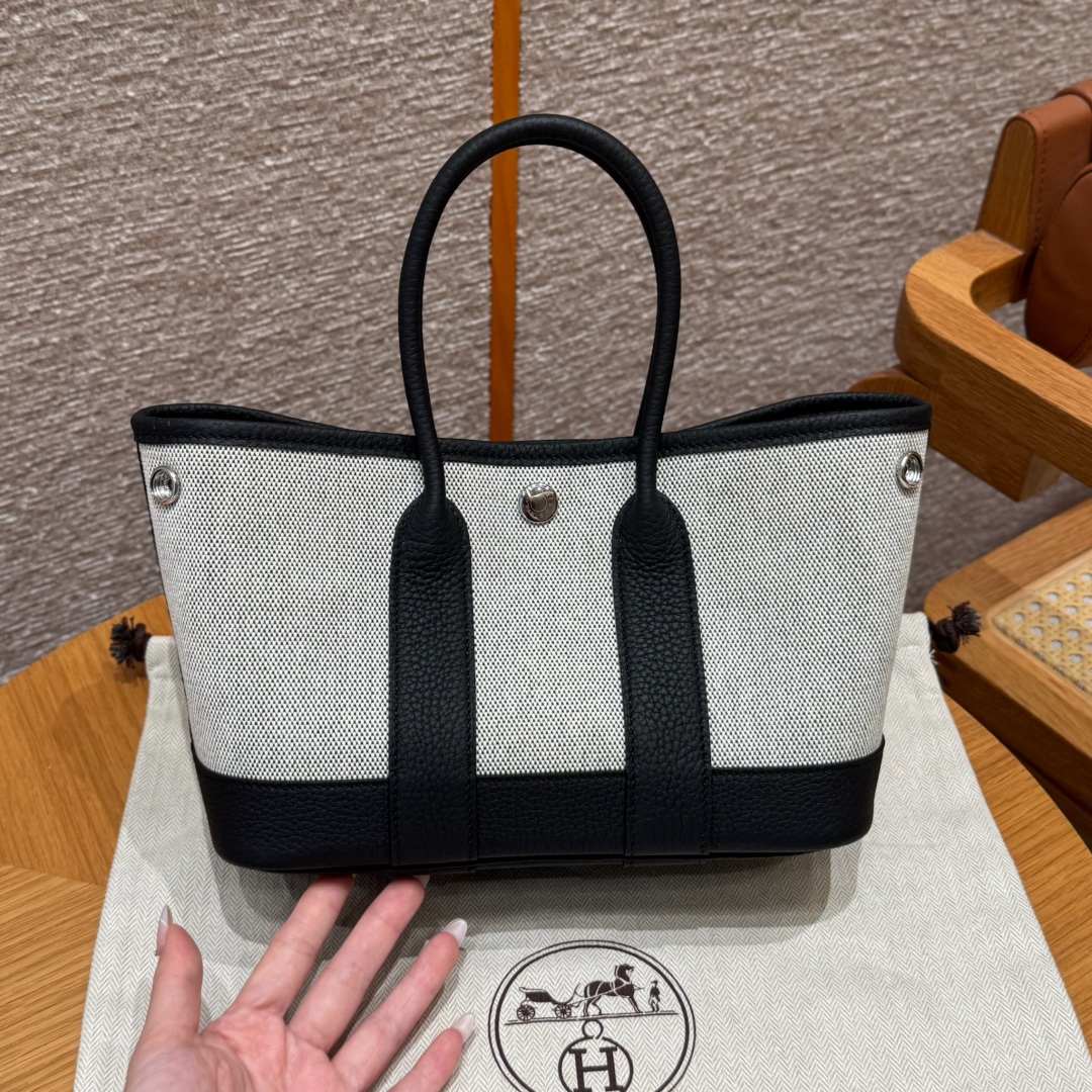 Hermès  Garden party 23  ecru/noir/noir Canbas and Negonda