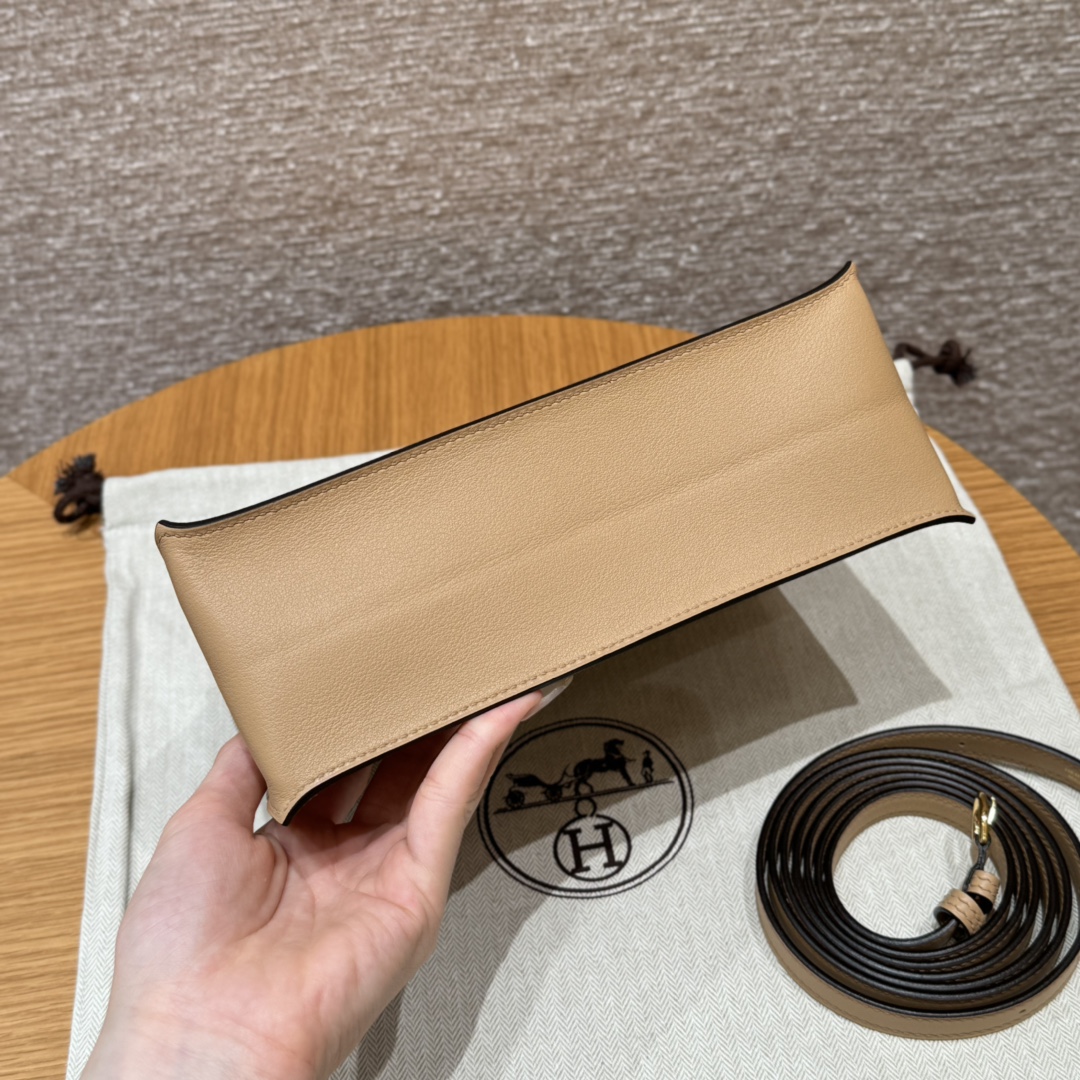 Hermès Kelly danse 22 Chai Swift