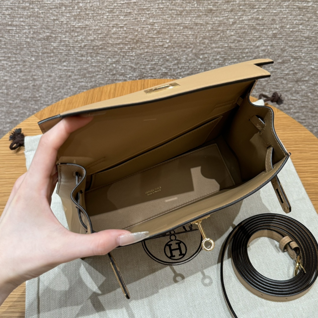 Hermès Kelly danse 22 Chai Swift