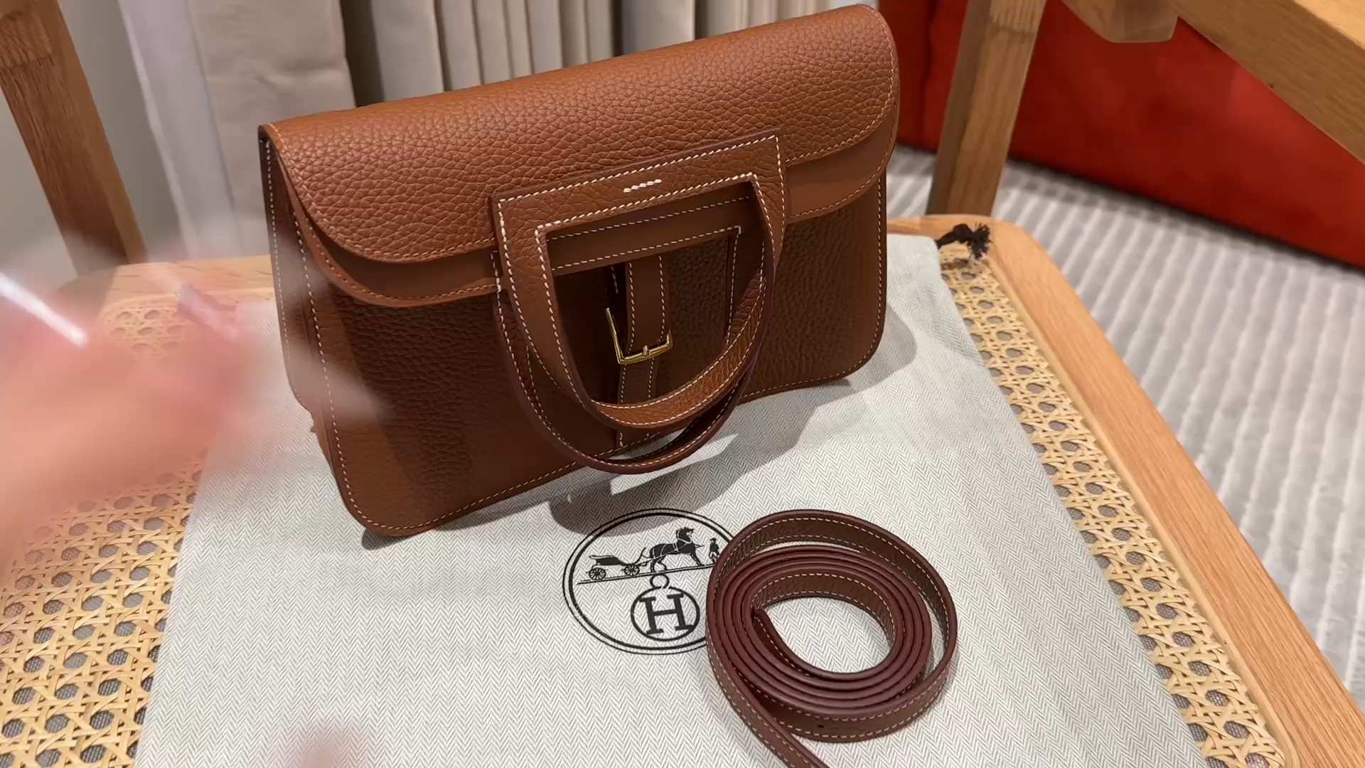 Hermès Halzan 25 Gold Togo