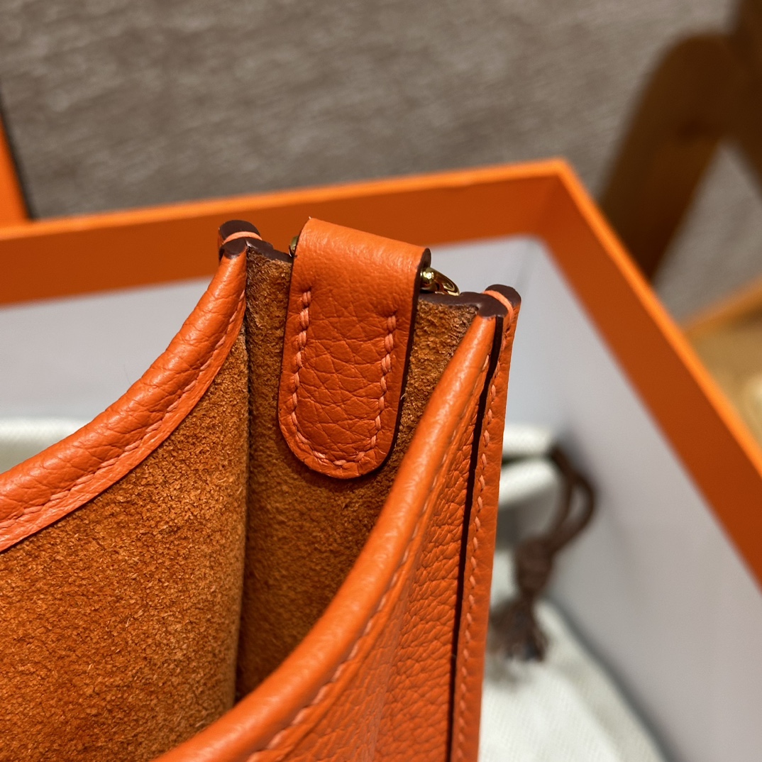 Hermès  Evelyne 16 Feu Clemence