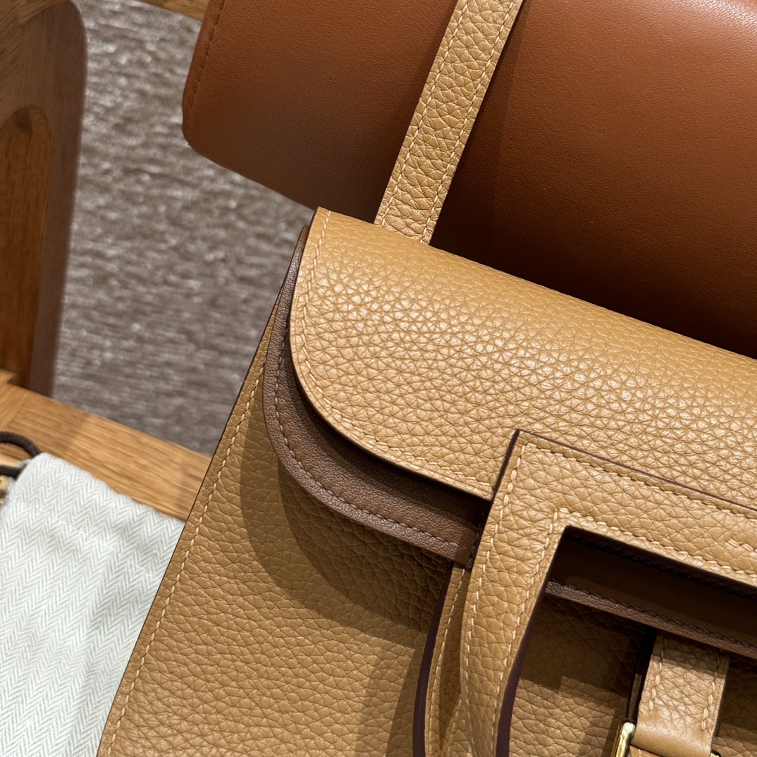 Hermès Halzan 22 Biscuit and Alezan  Clemence