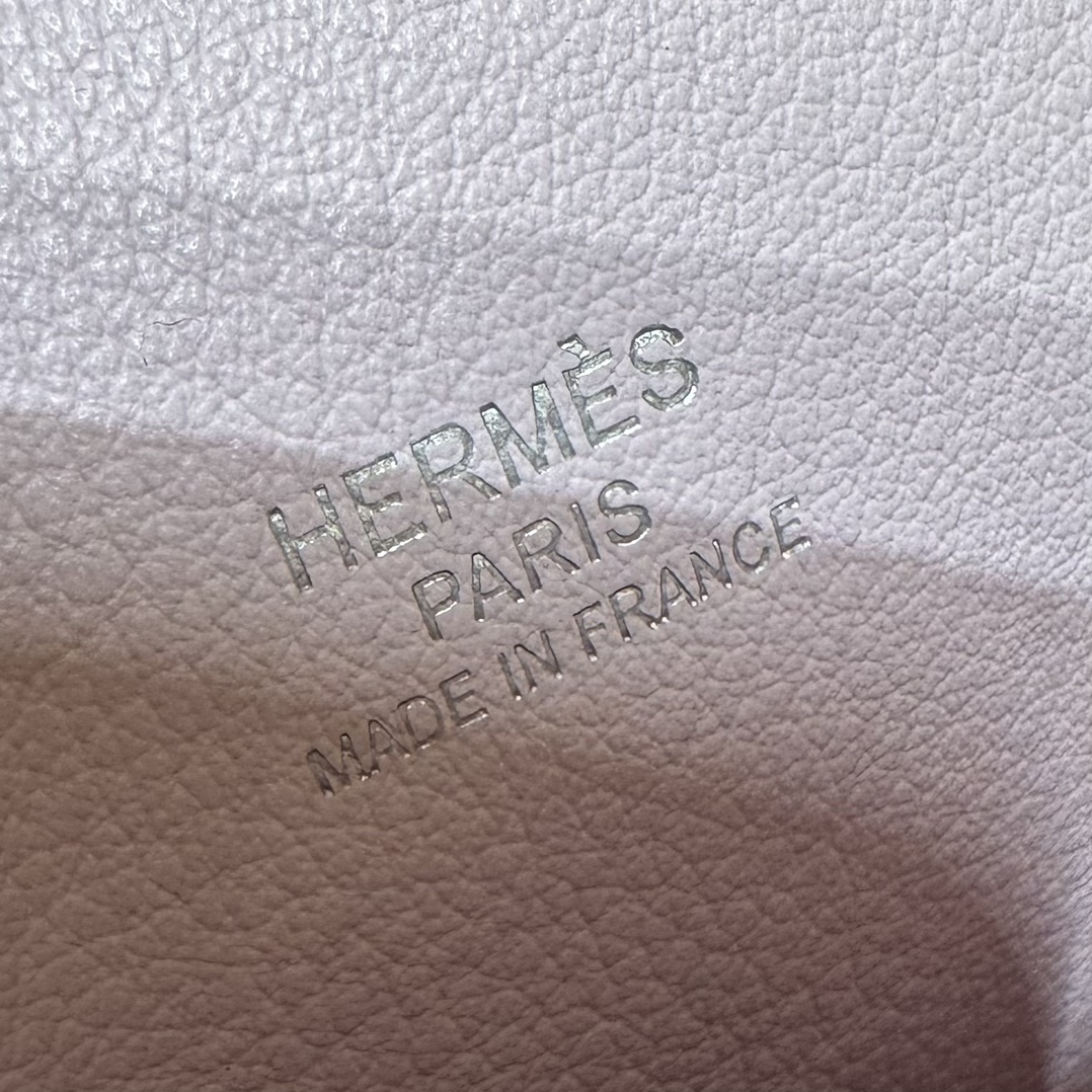 Hermès  Jypsiere 23  Mauve pale Swift