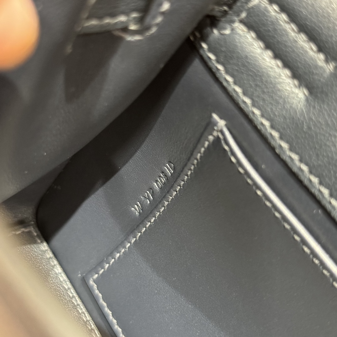 Hermès Kelly danse 22 Blue Nuit Swift