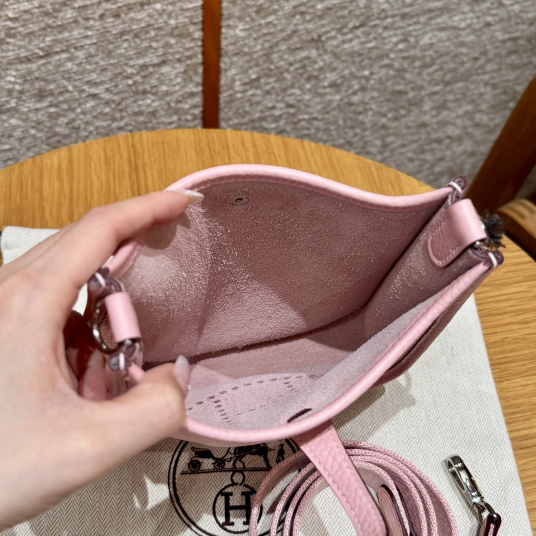 Hermès  Evelyne 16  Rose Sakura Clemence