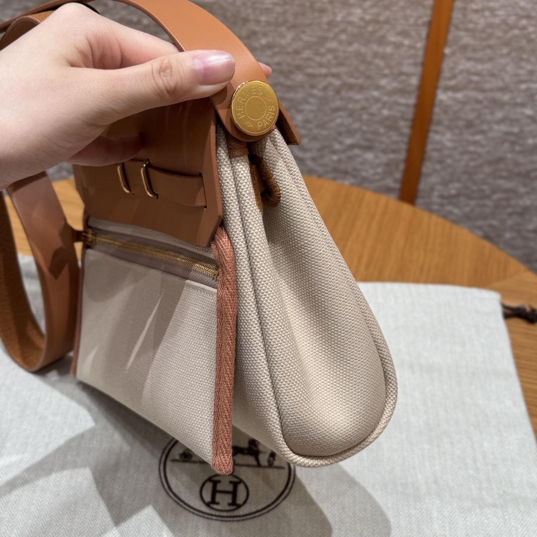 Hermès  Herbag 20 Beton/naturel sable  Canvas and cowhide