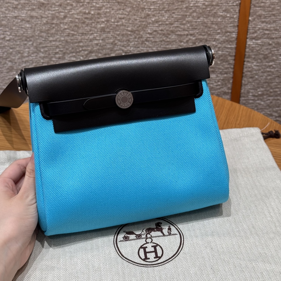 Hermès  Herbag 20 Bleu riviera/noir  Canvas and cowhide