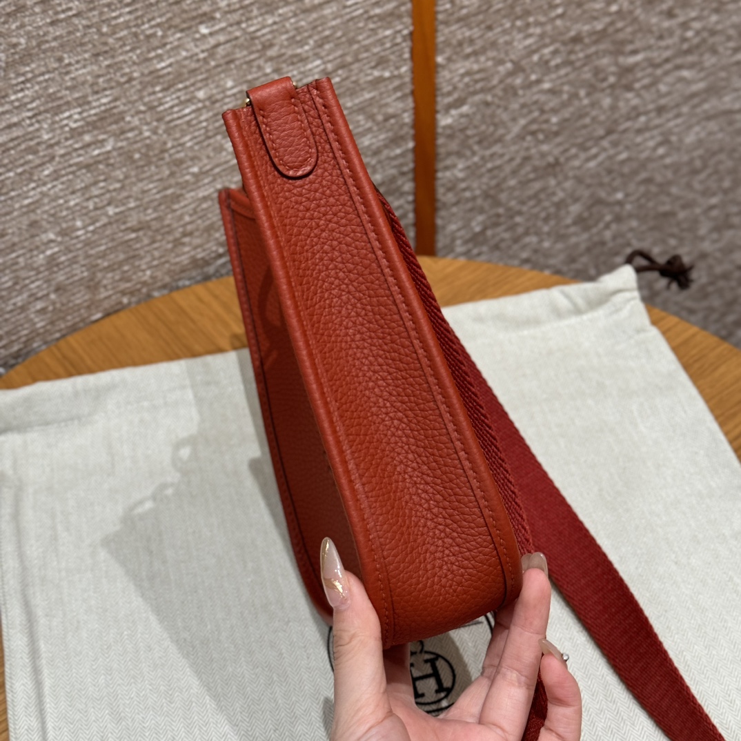 Hermès  Evelyne 16  Rouge Tomate Clemence