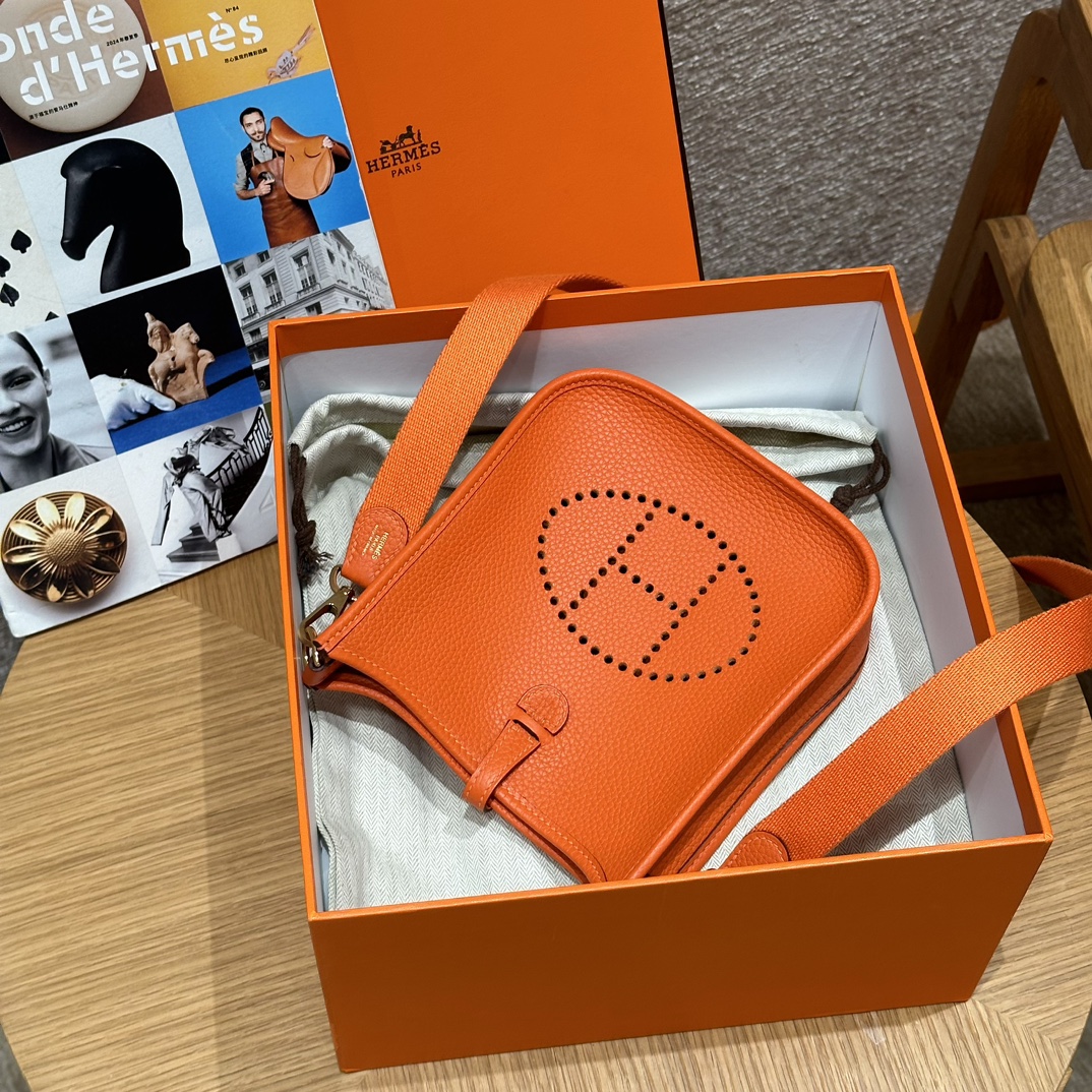 Hermès  Evelyne 16 Feu Clemence