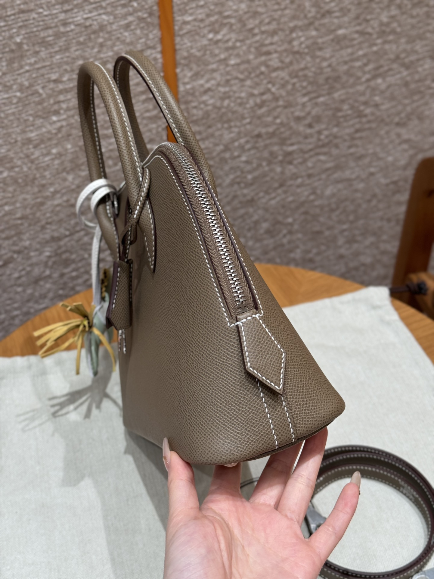 Hermès Bolide 25 Etoupe Epsom