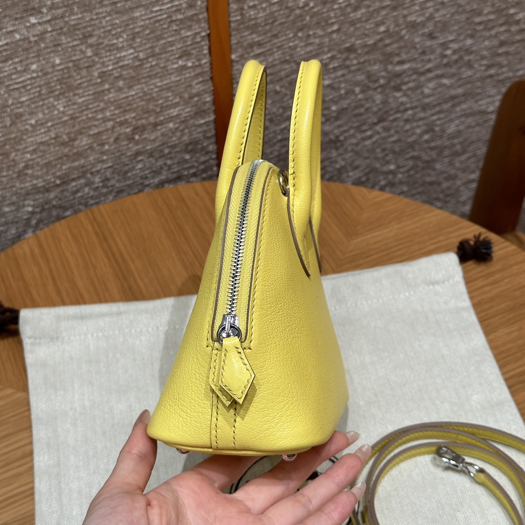 Hermès Bolide 21 Lime  Chever