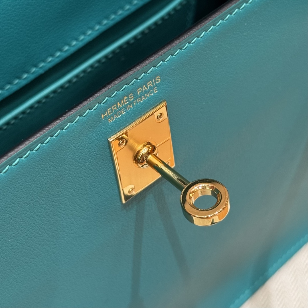 Hermès Kelly danse 22 Blue paon Swift