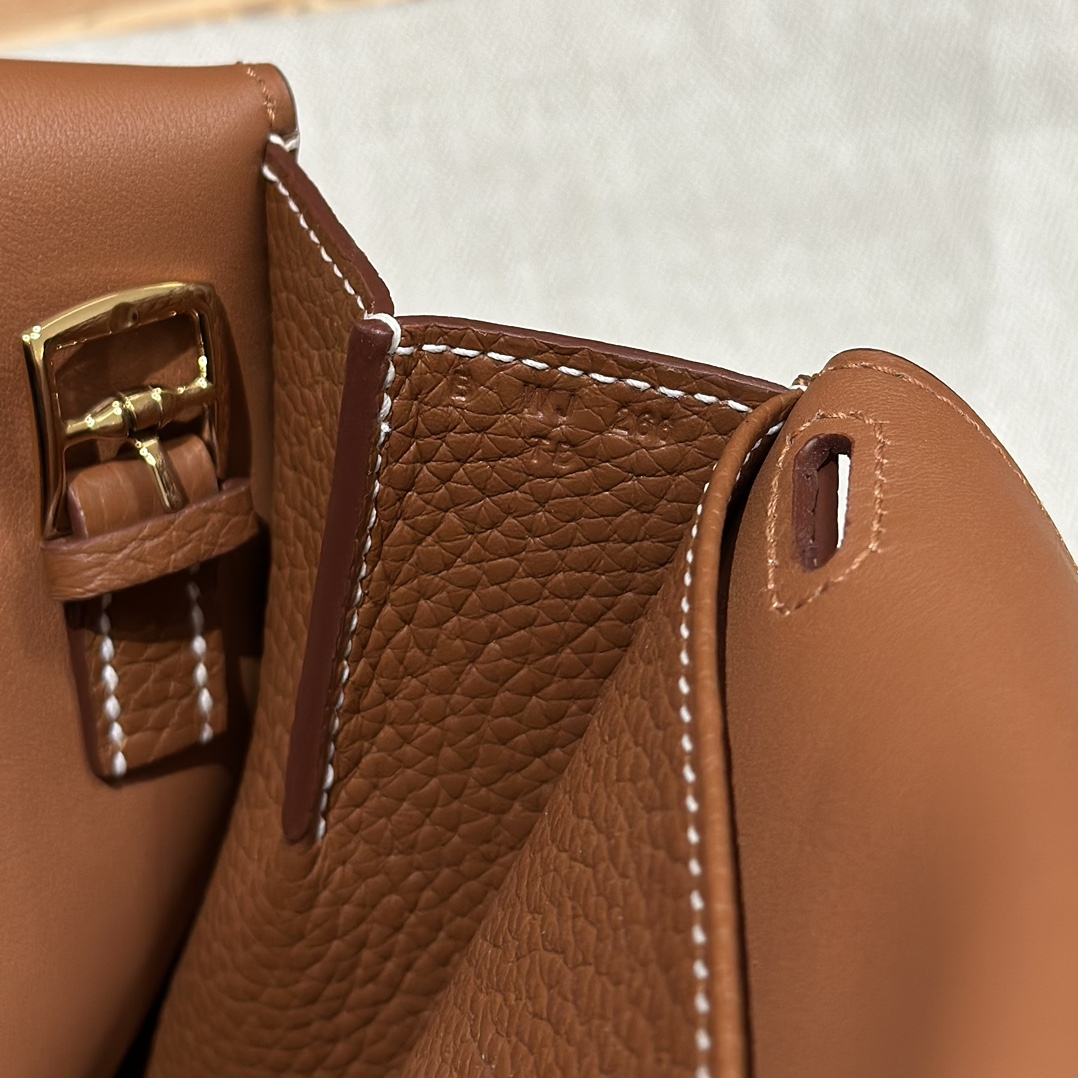 Hermès Halzan 25 Gold Togo