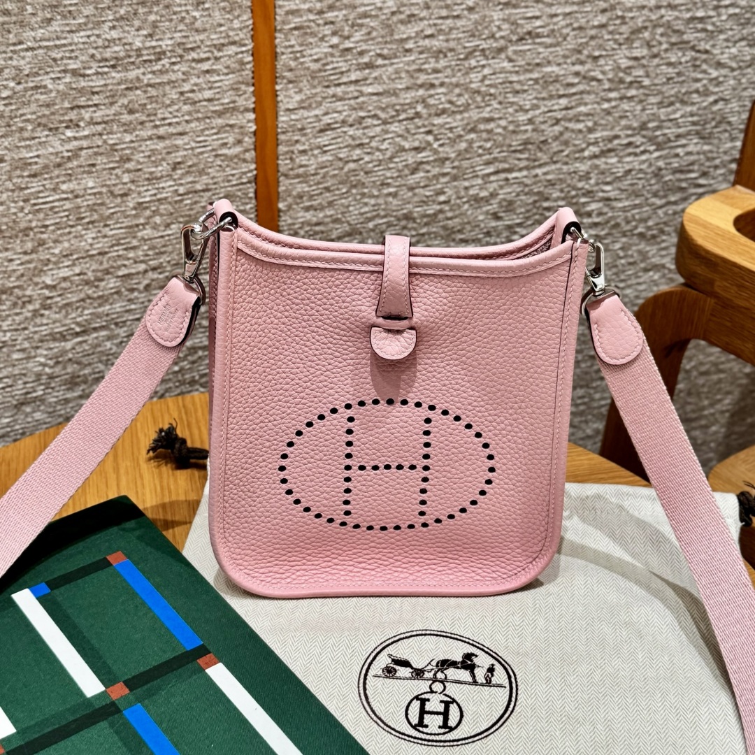 Hermès  Evelyne 16  Rose Sakura Clemence