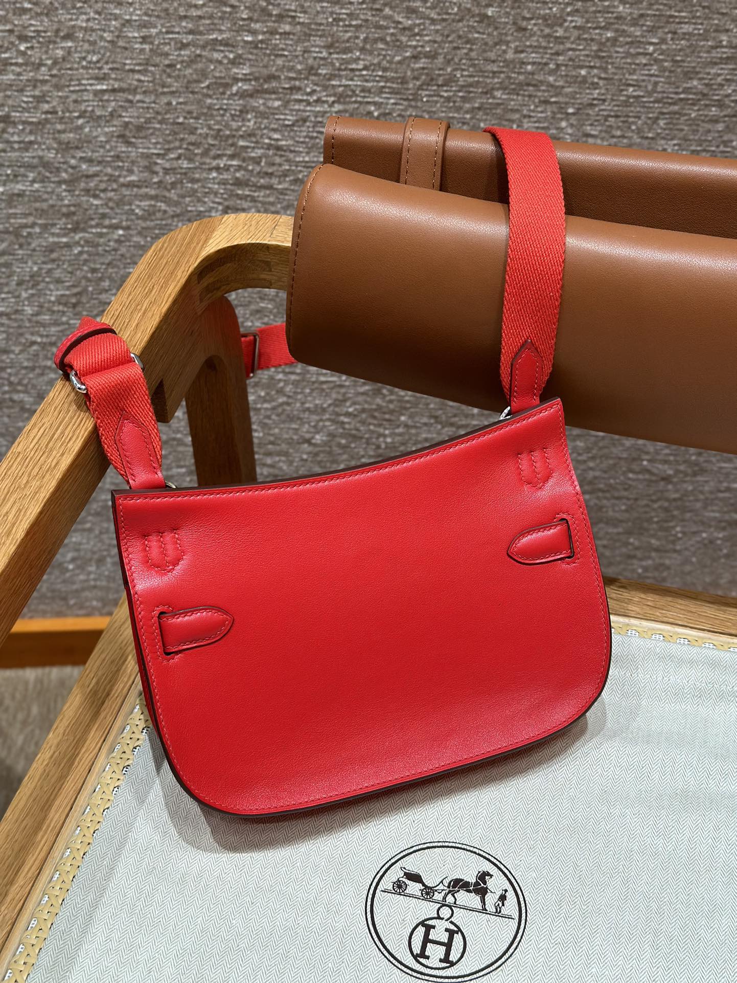 Hermès  Jypsiere 23 Rouge casaque Swift