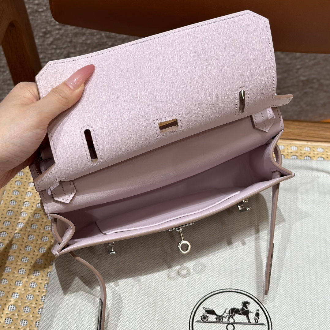 Hermès  Jypsiere 23  Mauve pale Swift