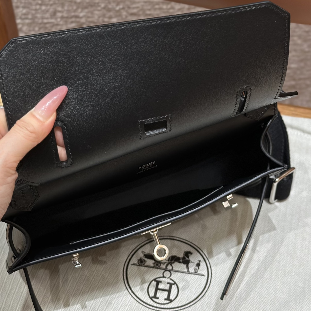 Hermès  Jypsiere 23 Noir Swift