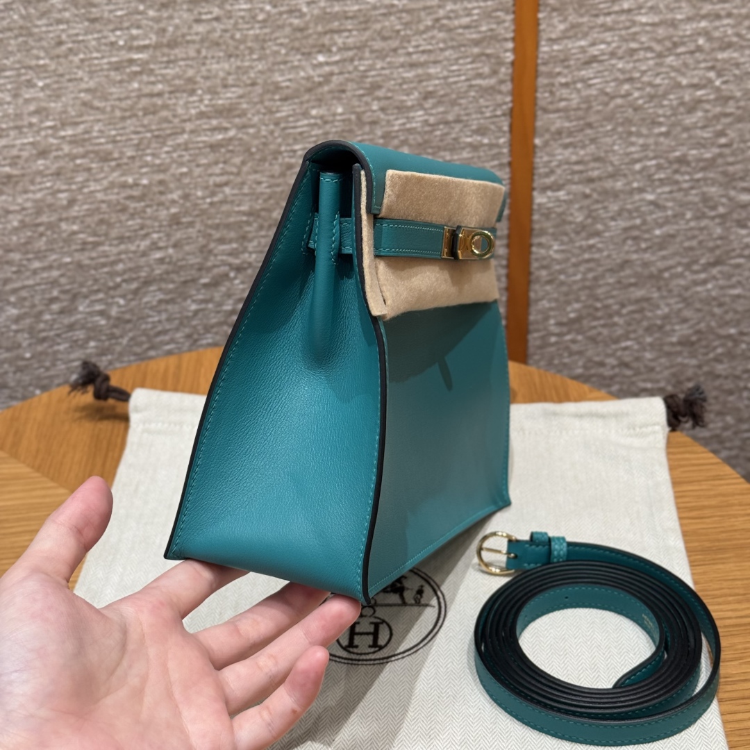 Hermès Kelly danse 22 Blue paon Swift