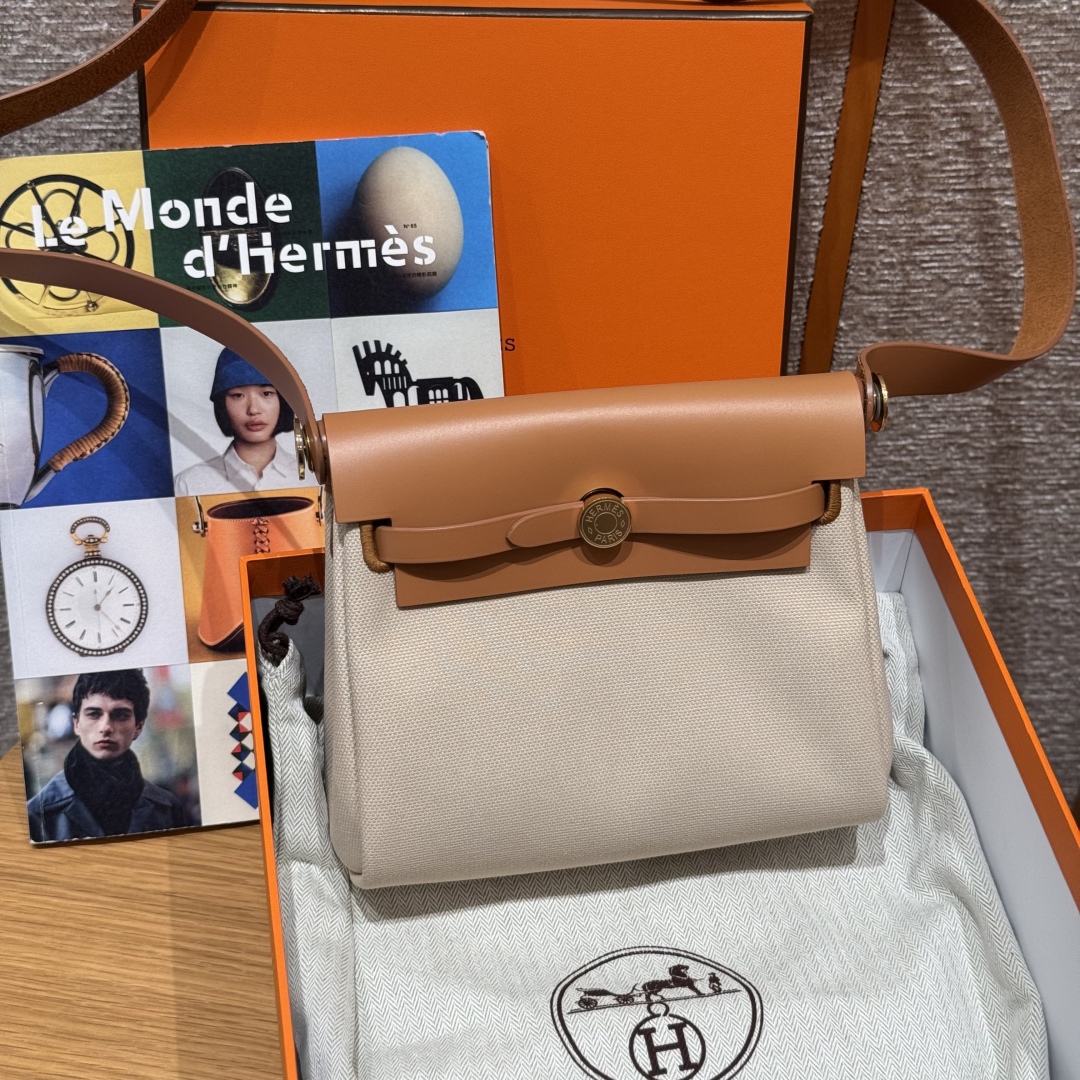 Hermès  Herbag 20 Beton/naturel sable  Canvas and cowhide