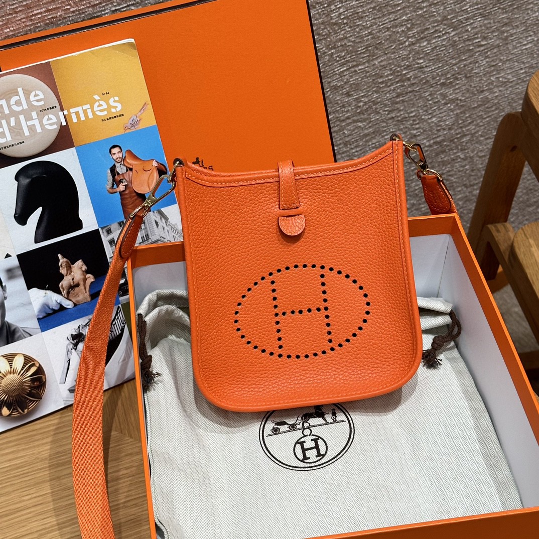 Hermès  Evelyne 16 Feu Clemence