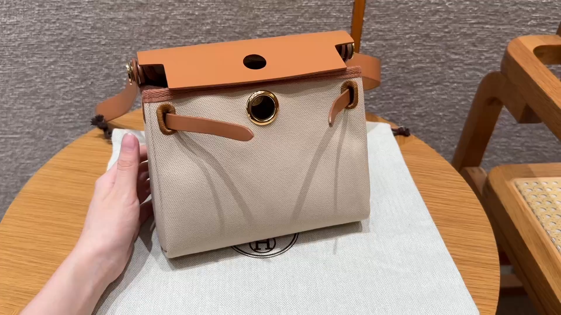 Hermès  Herbag 20 Beton/naturel sable  Canvas and cowhide