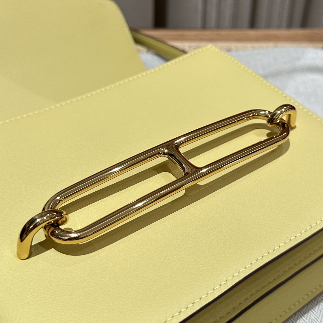 Hermès Roulis 19 Jaune Poussin Chever