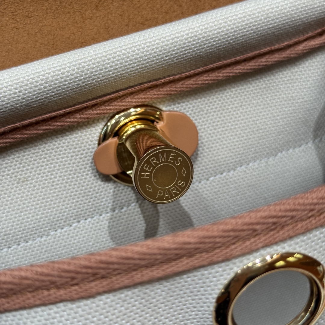 Hermès  Herbag 20 Beton/naturel sable  Canvas and cowhide