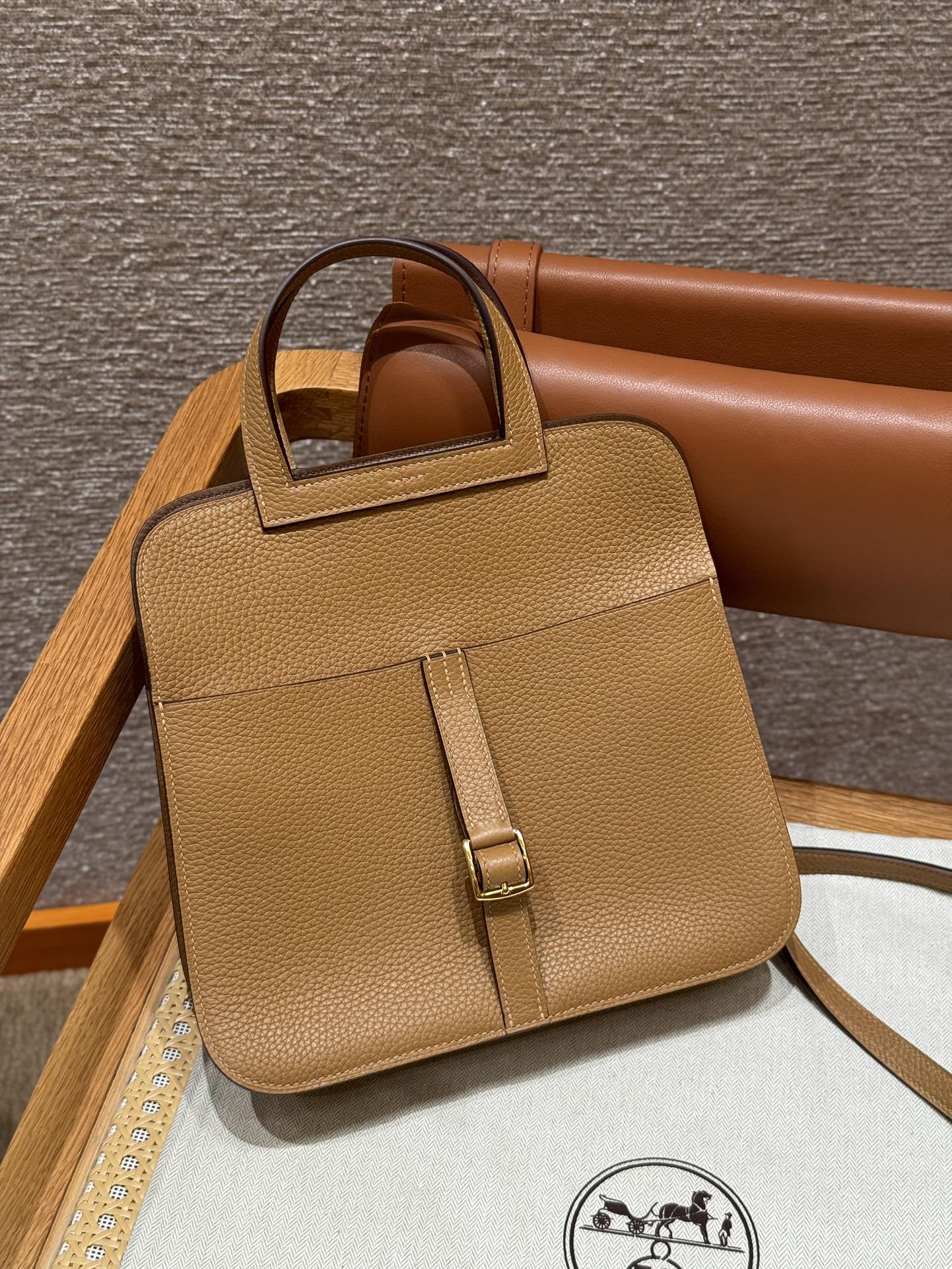 Hermès Halzan 22 Biscuit and Alezan  Clemence