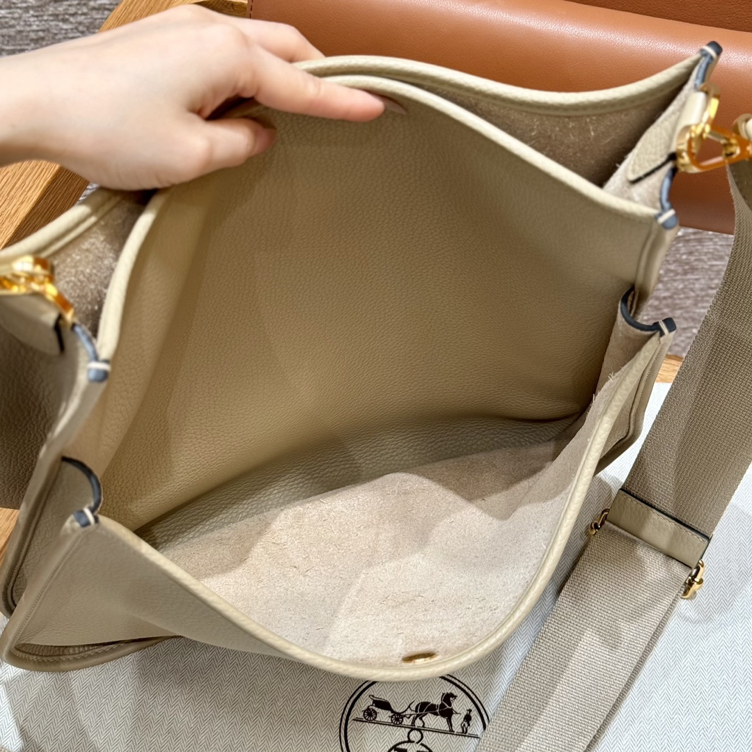 Hermès  Evelyne 29 Trench  Clemence