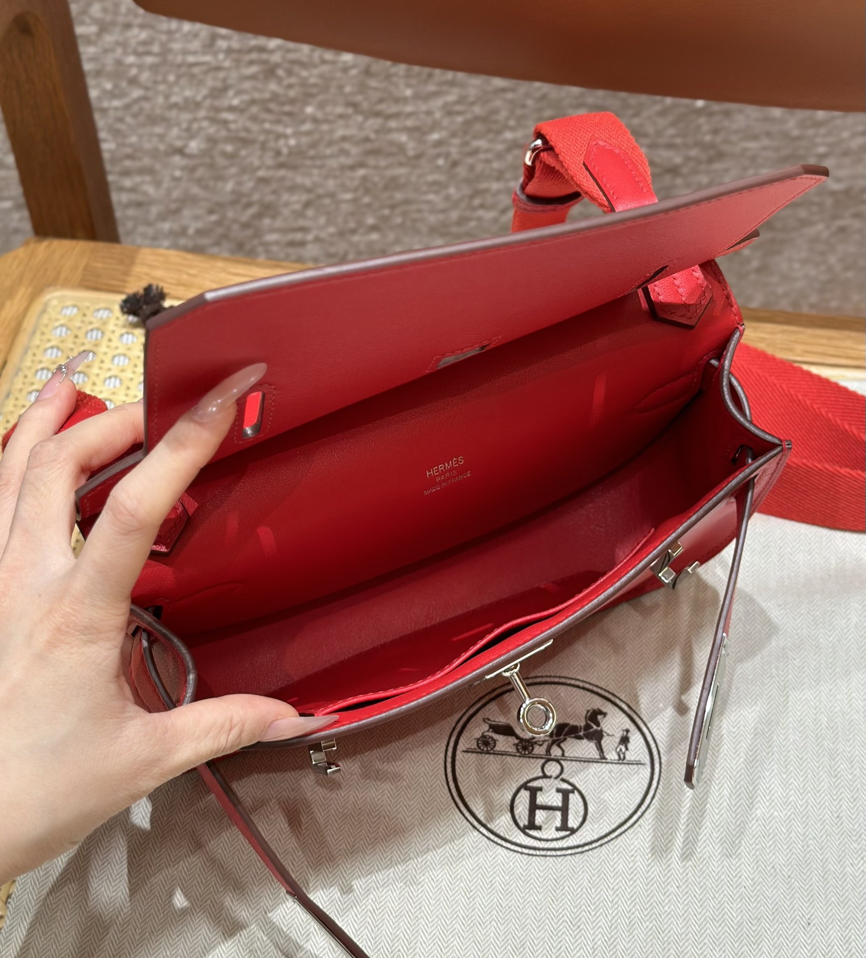 Hermès  Jypsiere 23 Rouge casaque Swift