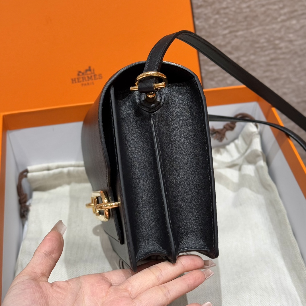 Hermès Roulis 18 Noir Swift