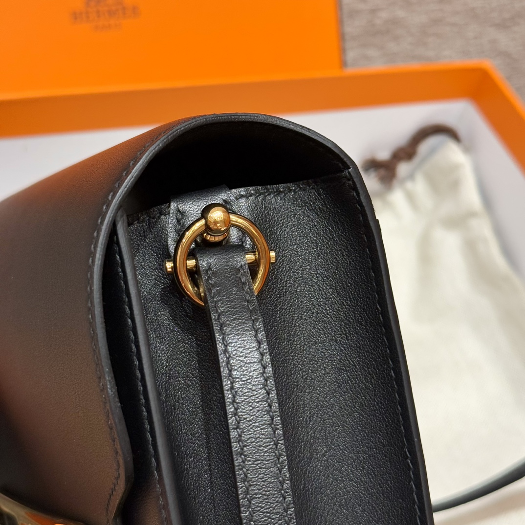 Hermès Roulis 18 Noir Swift