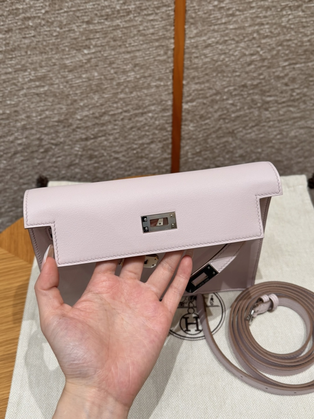 Hermès Kelly danse 22  Mauve pale Swift