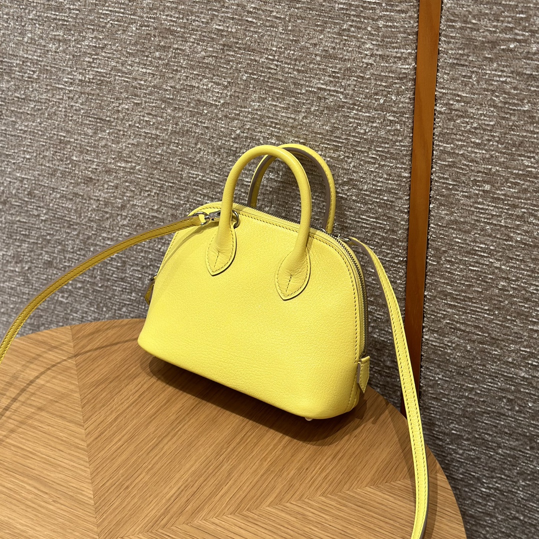 Hermès Bolide 21 Lime  Chever