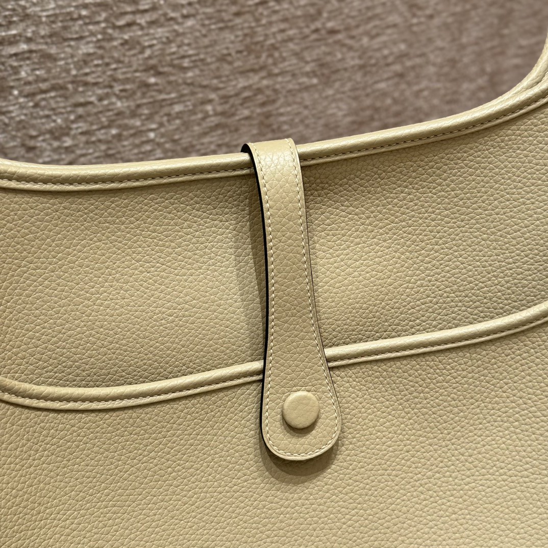 Hermès  Evelyne 29 Trench  Clemence