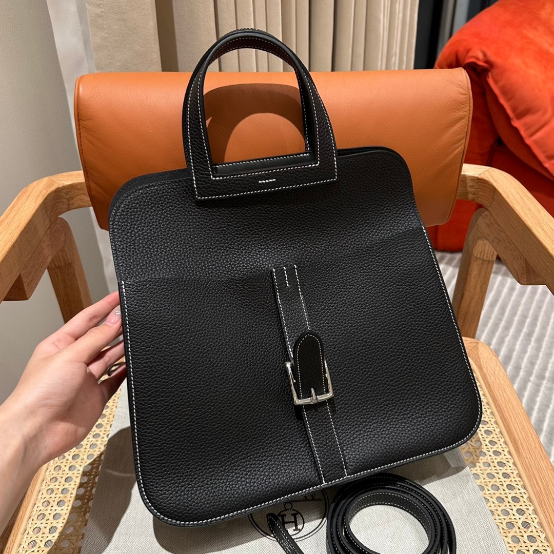 Hermès Halzan 31 Black  Clemence
