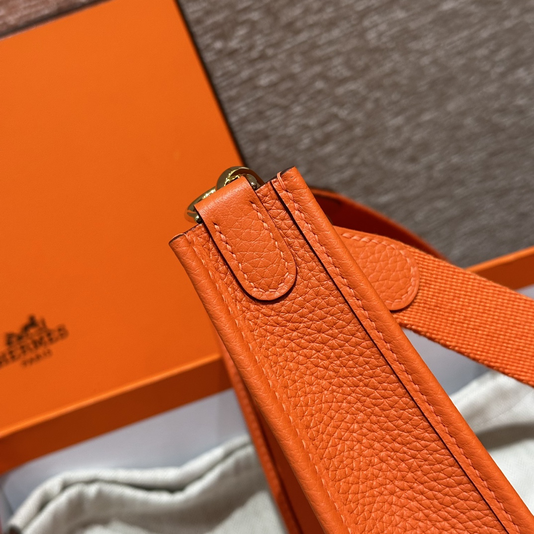 Hermès  Evelyne 16 Feu Clemence